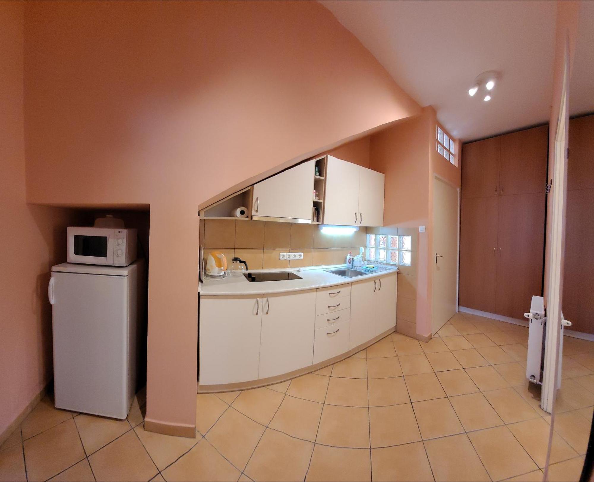 Frank Apartmanház Balatonboglár Exterior foto